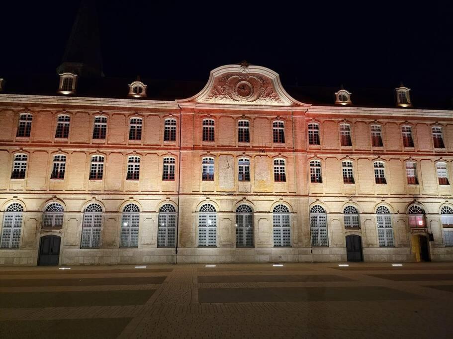 Petit Studio En Plein Centre-Ville De Vendome Bagian luar foto